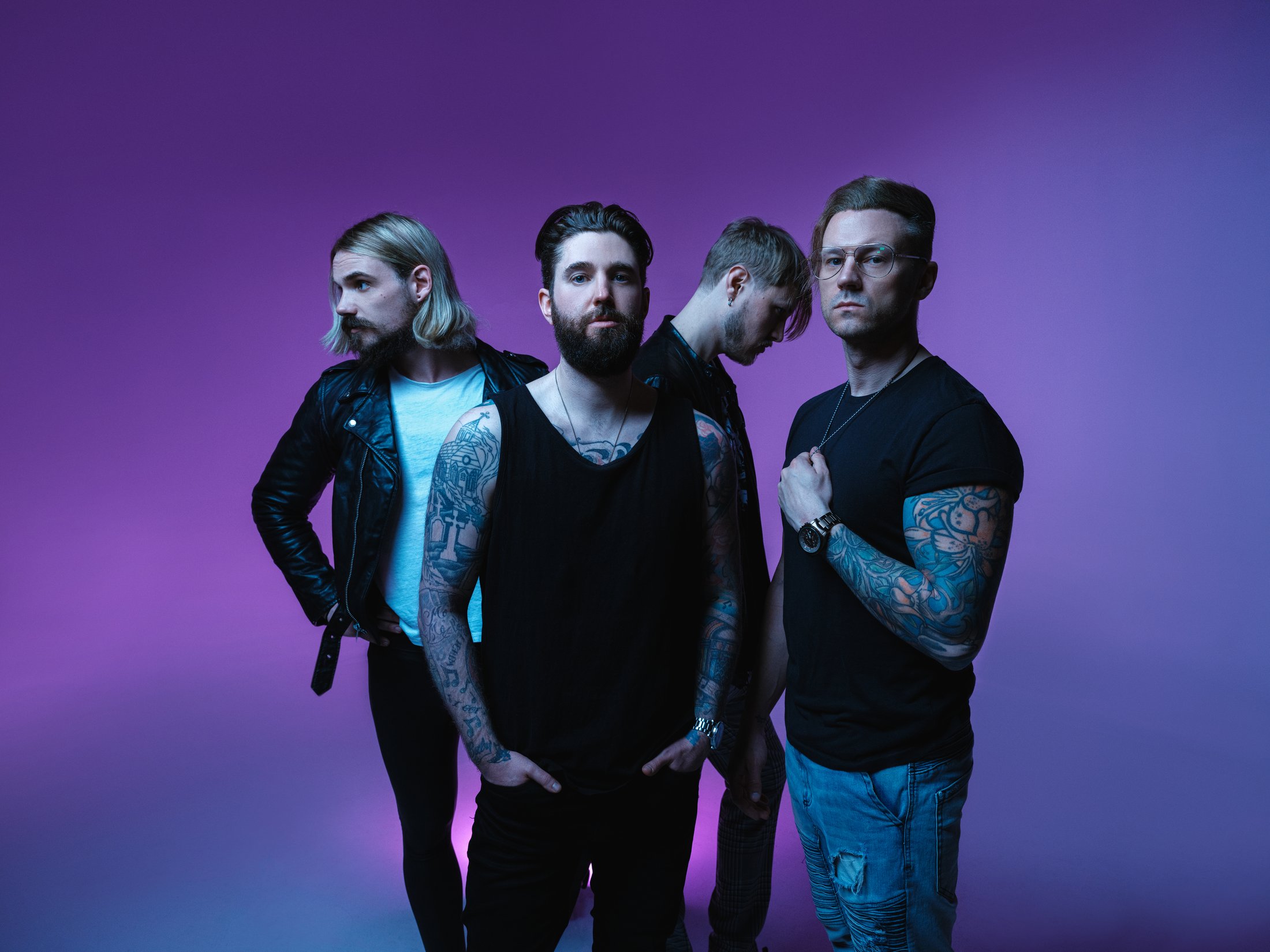 Stereos in purple stage light